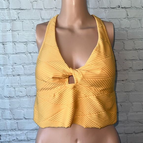 ocean + coast Tops - ocean + coast yellow top size M